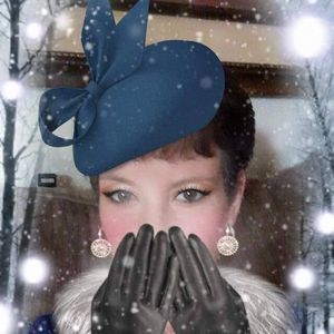 Meet your Posher, April